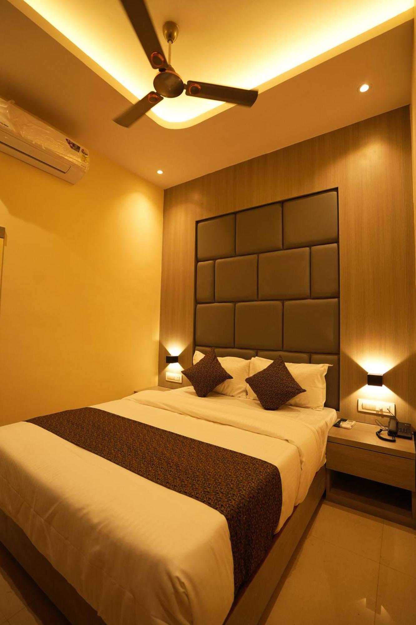 Hotel Boston Mumbai Kültér fotó