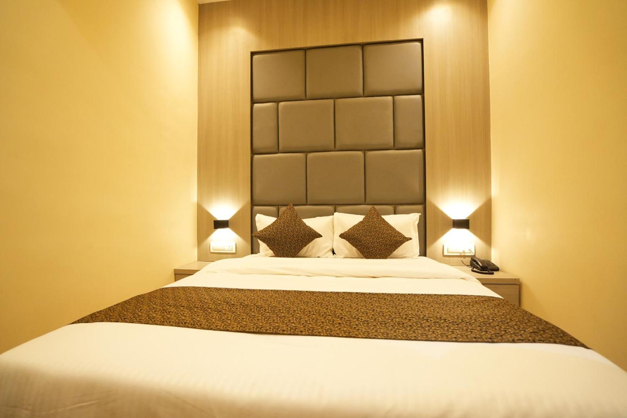 Hotel Boston Mumbai Kültér fotó