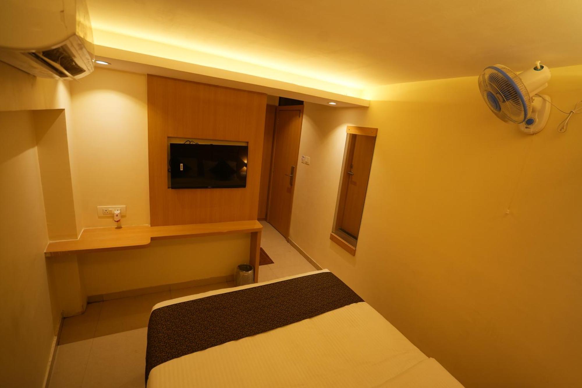 Hotel Boston Mumbai Kültér fotó