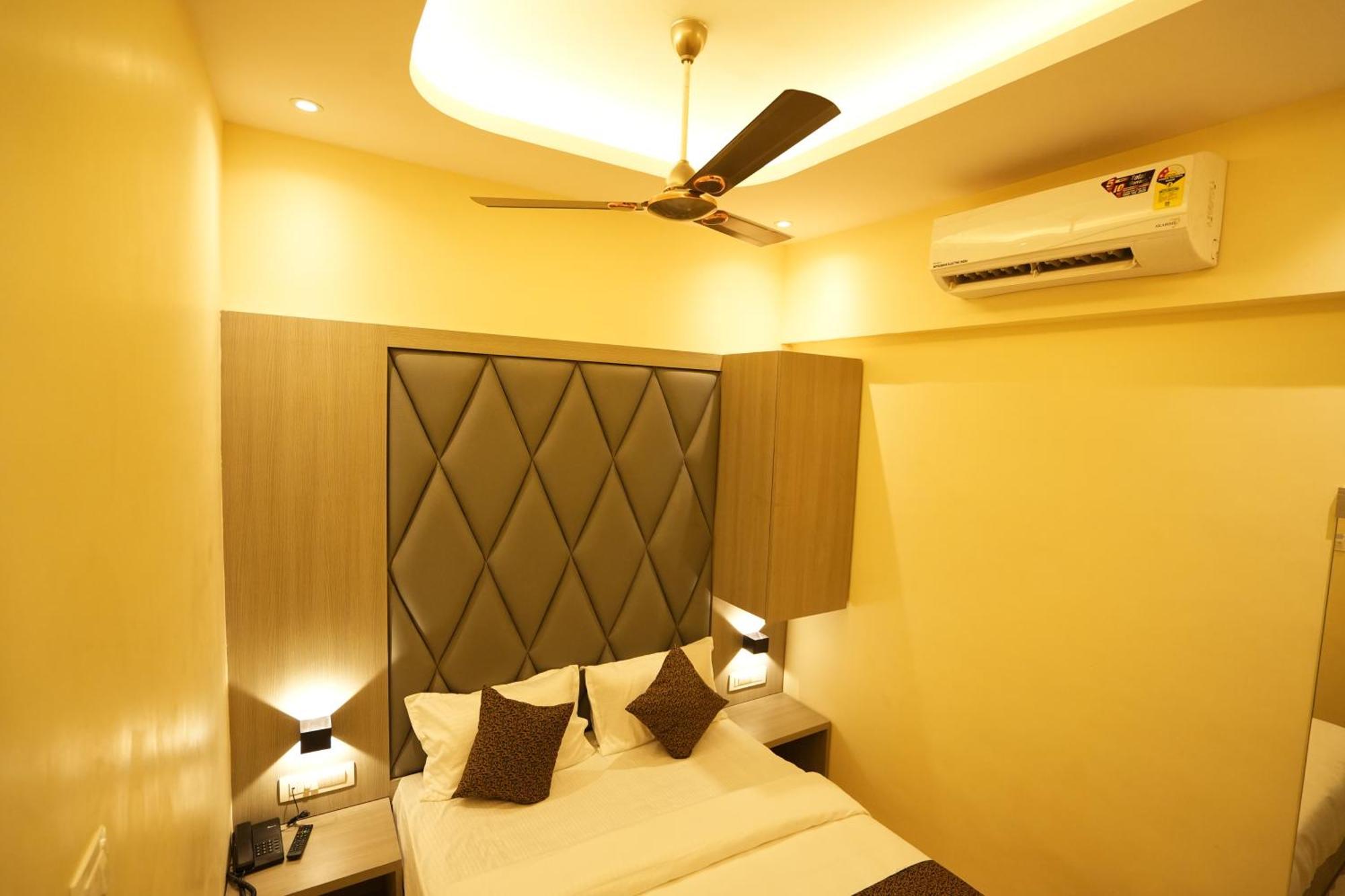 Hotel Boston Mumbai Kültér fotó
